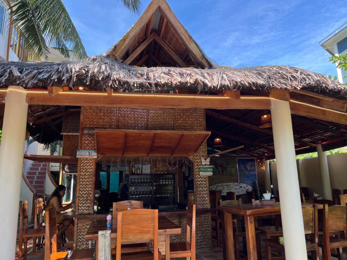 Wind Rider'S Inn Balabag  Екстериор снимка