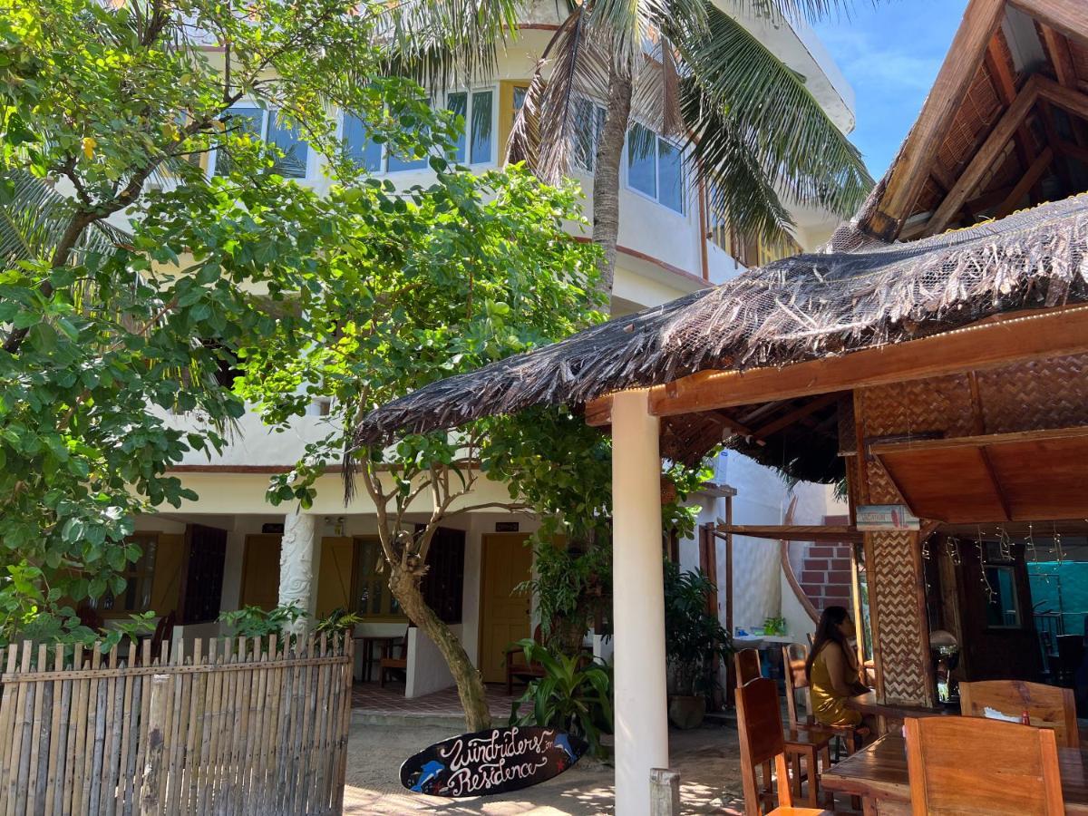 Wind Rider'S Inn Balabag  Екстериор снимка